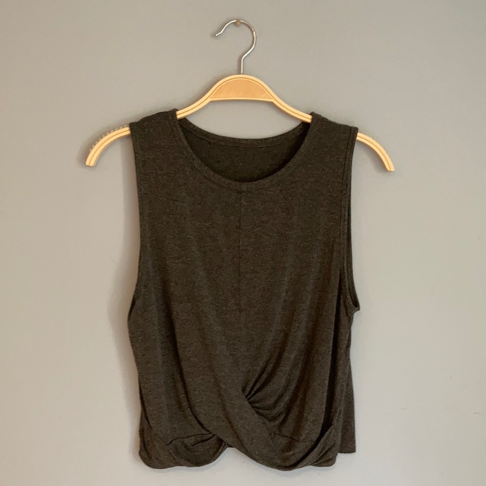 ALO Knot Crop